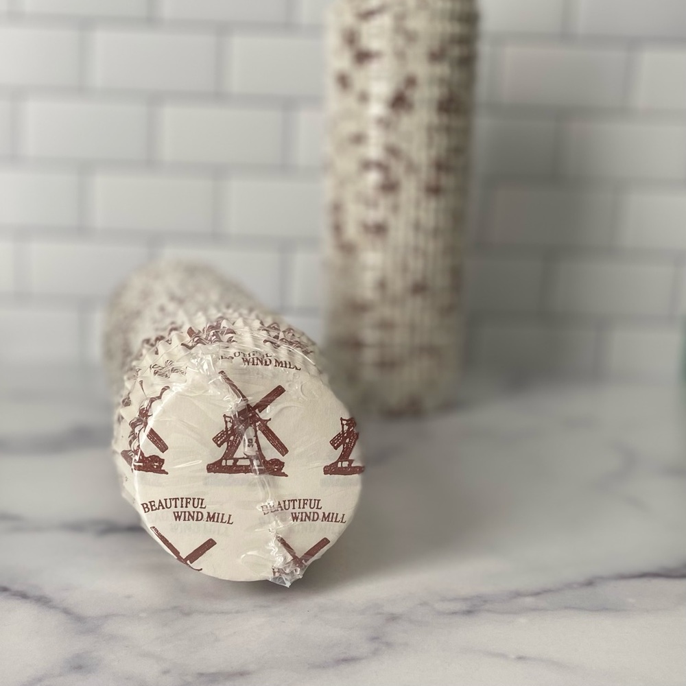 🆕 Farmhouse windmill cupcake/muffin jumbo baking liners